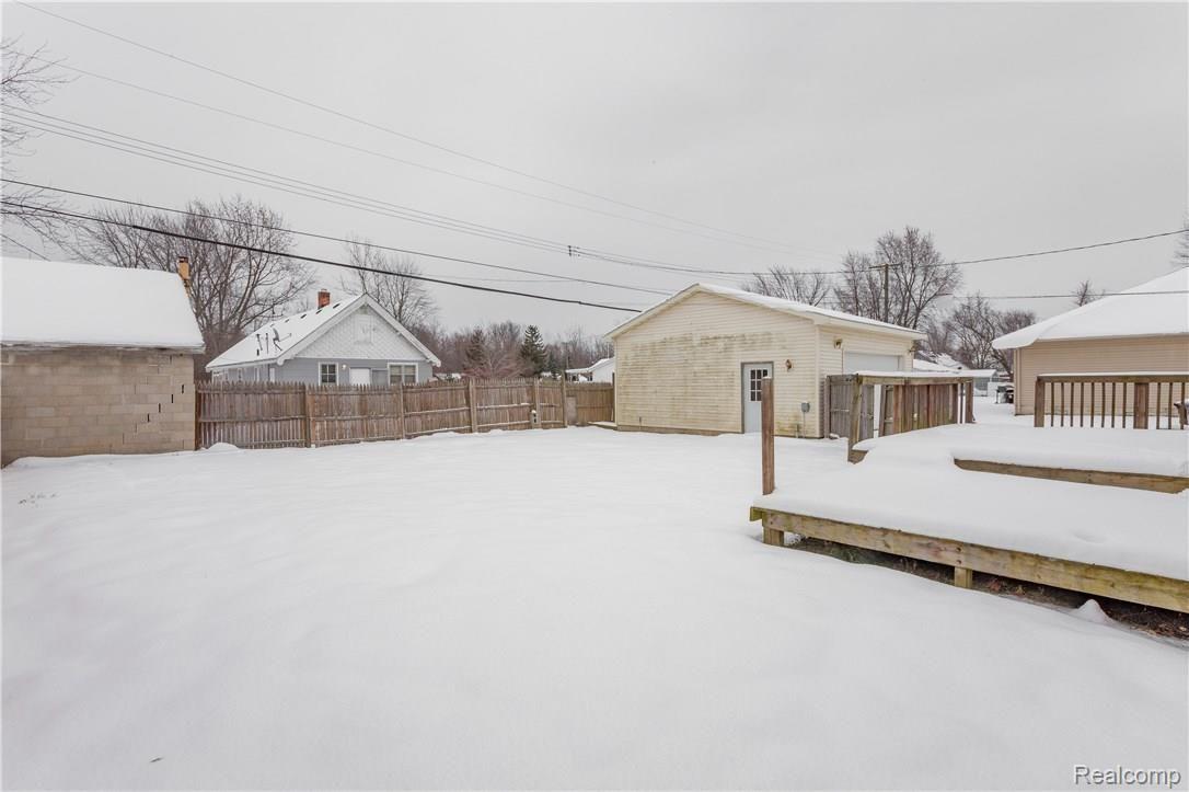 4774 Sycamore Road Newport, MI 48166 - Photo 28 of 29 IMG_4925.jpg