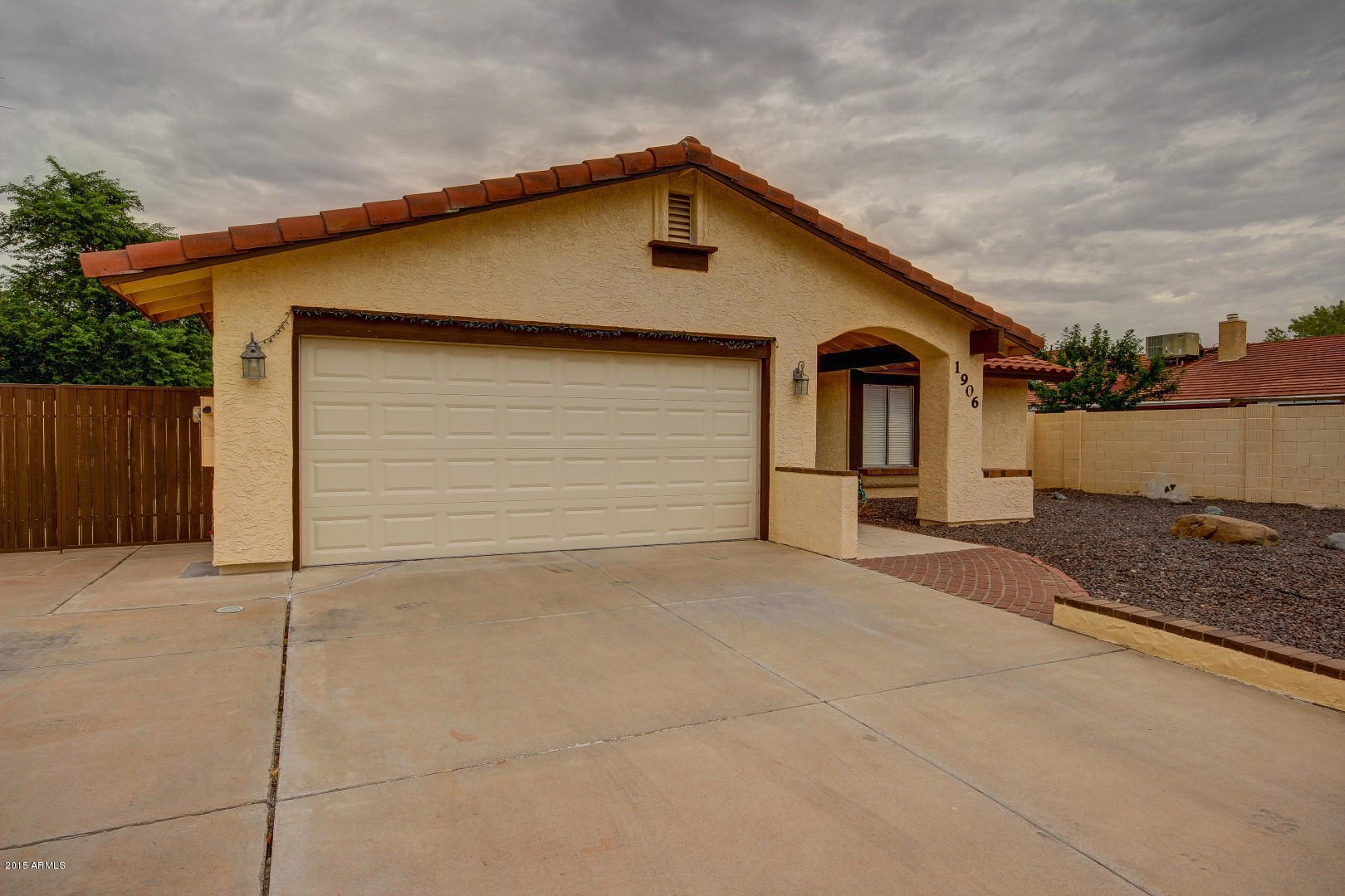 1906 East Redfield Road Phoenix, AZ 85022 - Photo 1 of 34 Redfield (1)