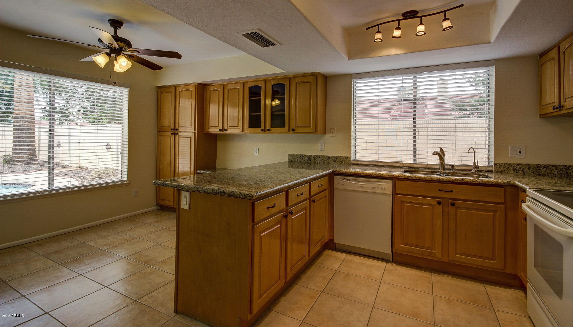 1906 East Redfield Road Phoenix, AZ 85022 - Photo 14 of 34 Redfield (14)