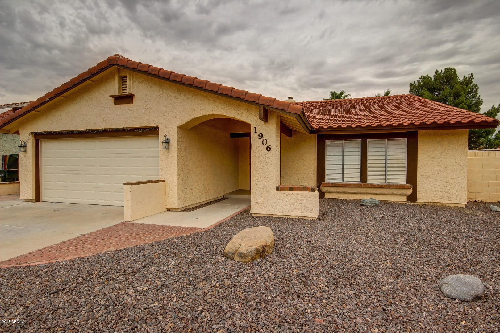 1906 East Redfield Road Phoenix, AZ 85022 - Photo 3 of 34 Redfield (3)