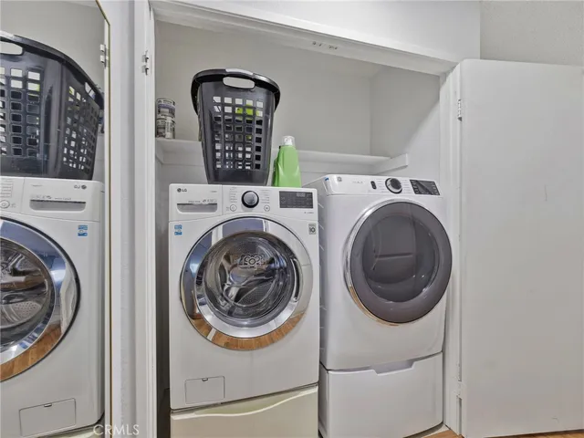 $589,000 | 13750 Hubbard Street, Unit 6, Sylmar, CA 91342