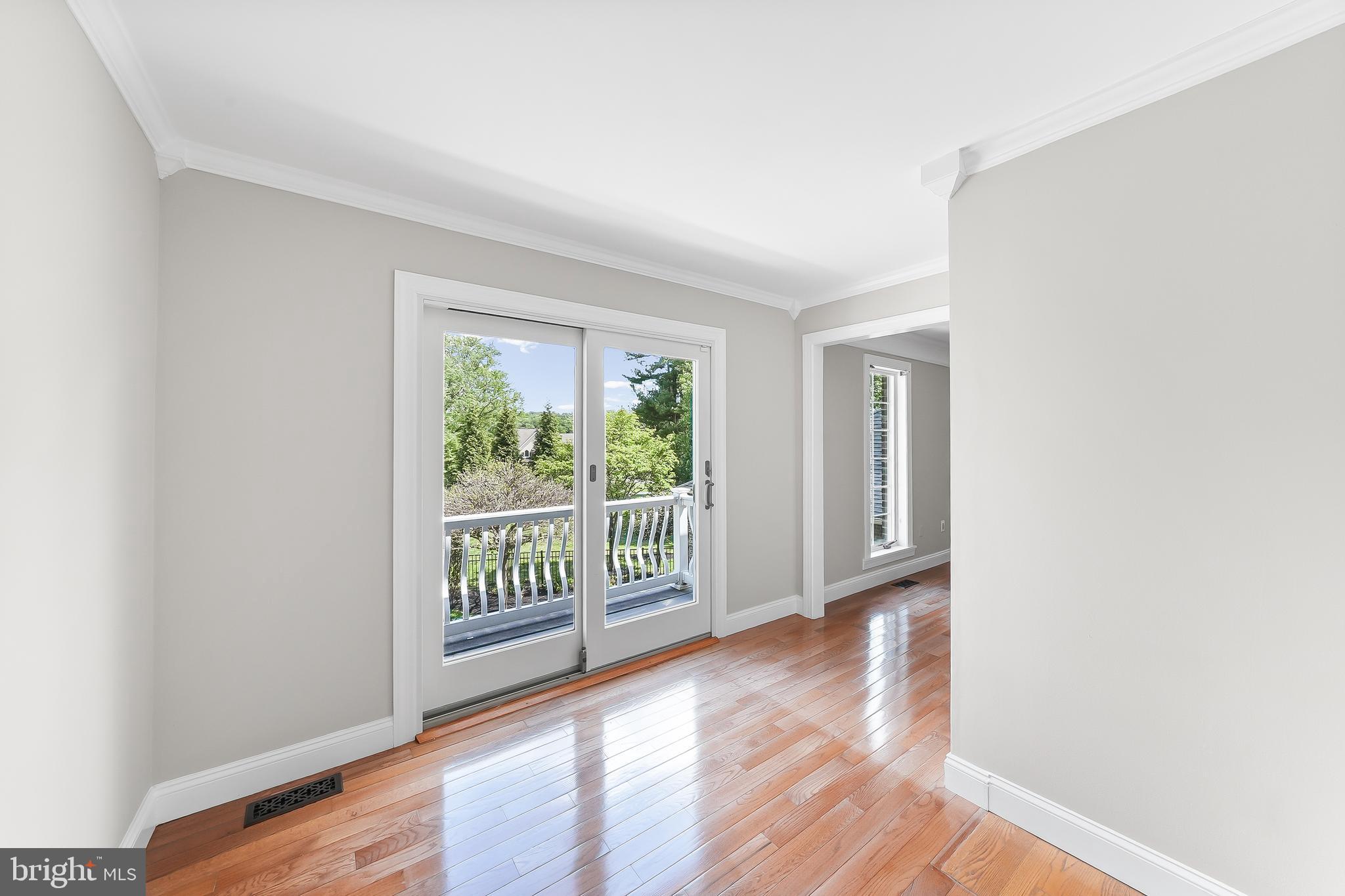 124 Round Hill Road Kennett Square, PA 19348 - Photo 35 of 55 Upper Primary Bedroom sitting room w/ Balcony
