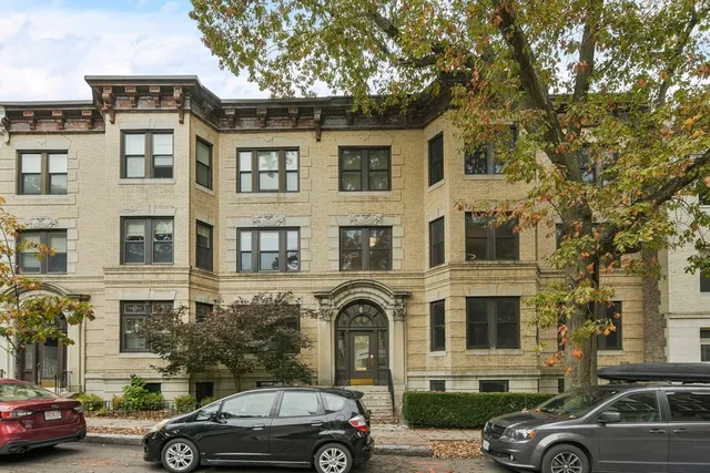 $8,000 | 70 Marshal Street, Unit A3, Brookline, MA 02446