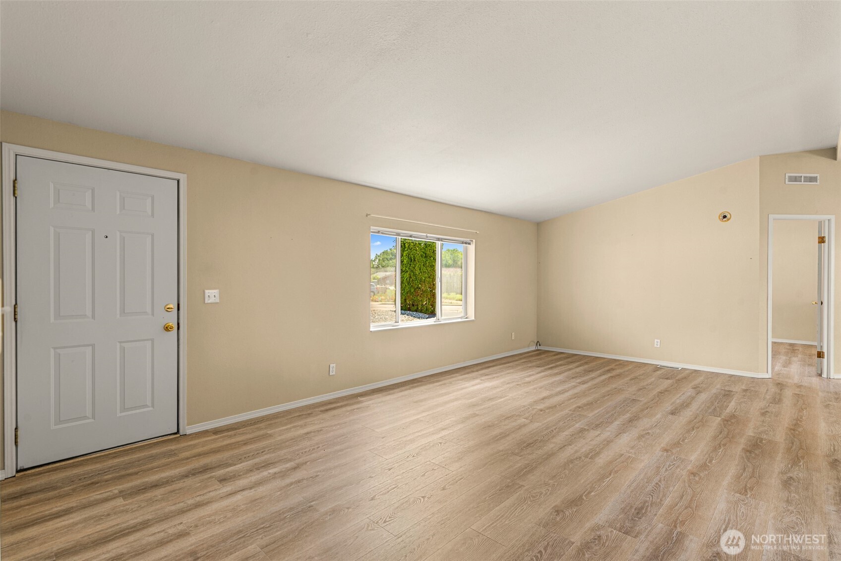 425 Nightengale Place East Wenatchee, WA 98802 - Photo 7 of 37