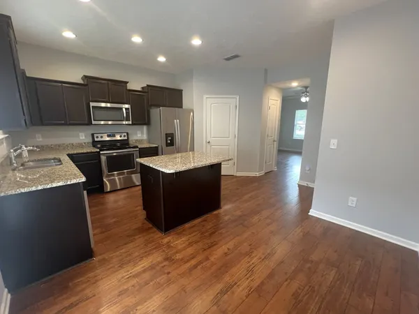 $1,779 | 813 Vigilant Drive, Murfreesboro, TN 37128