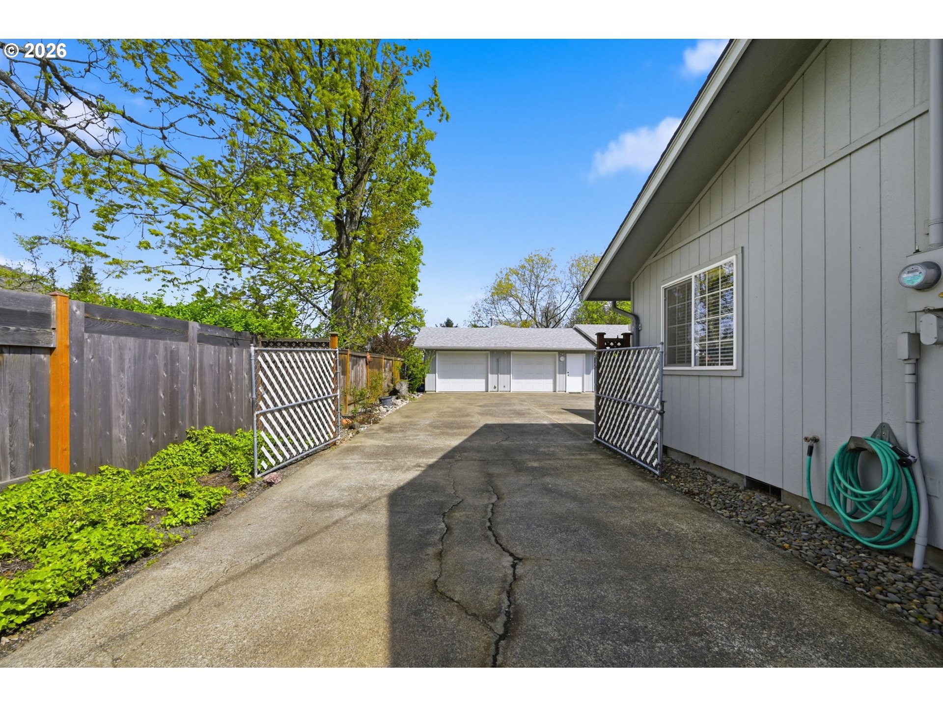1763 Labona Drive Eugene, OR 97404 - Photo 26 of 41