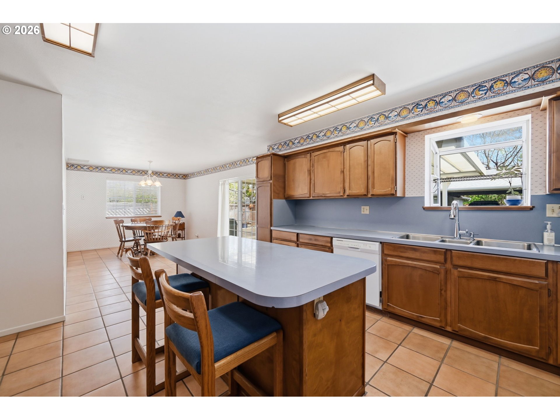 1763 Labona Drive Eugene, OR 97404 - Photo 10 of 41