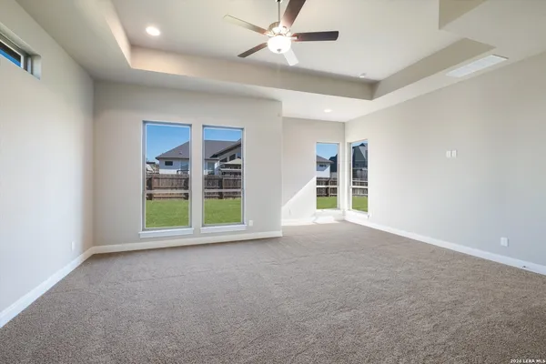 $715,400 | 3355 Pintail Pond, Marion, TX 78124