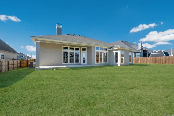 $715,400 | 3355 Pintail Pond, Marion, TX 78124