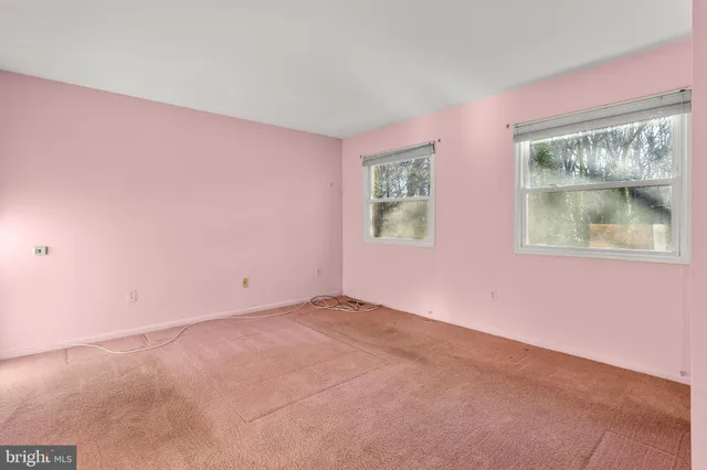 $750,000 | 724 Doages Drive, Millersville, MD 21108