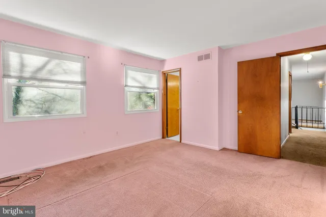 $750,000 | 724 Doages Drive, Millersville, MD 21108