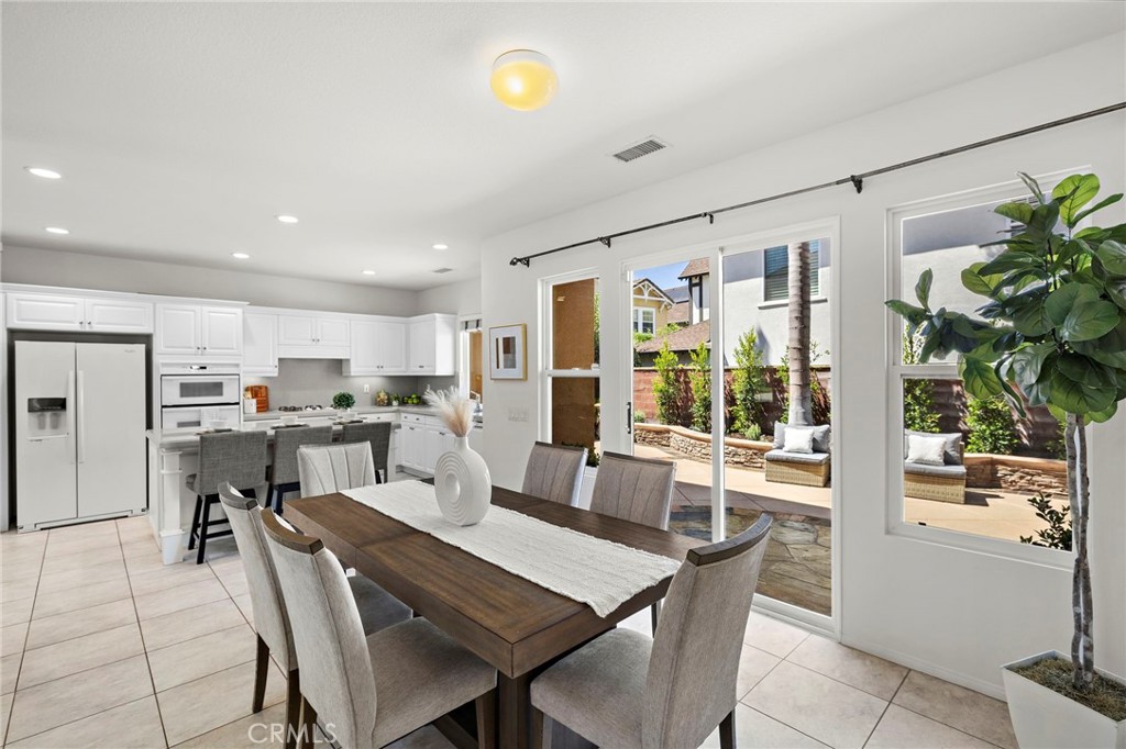 63 Tuberose Street Ladera Ranch, CA 92694 - Photo 6 of 27 Gallery Image 6