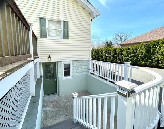 $2,000 | 73 Benefit Street, Unit B, Mansfield, MA 02048