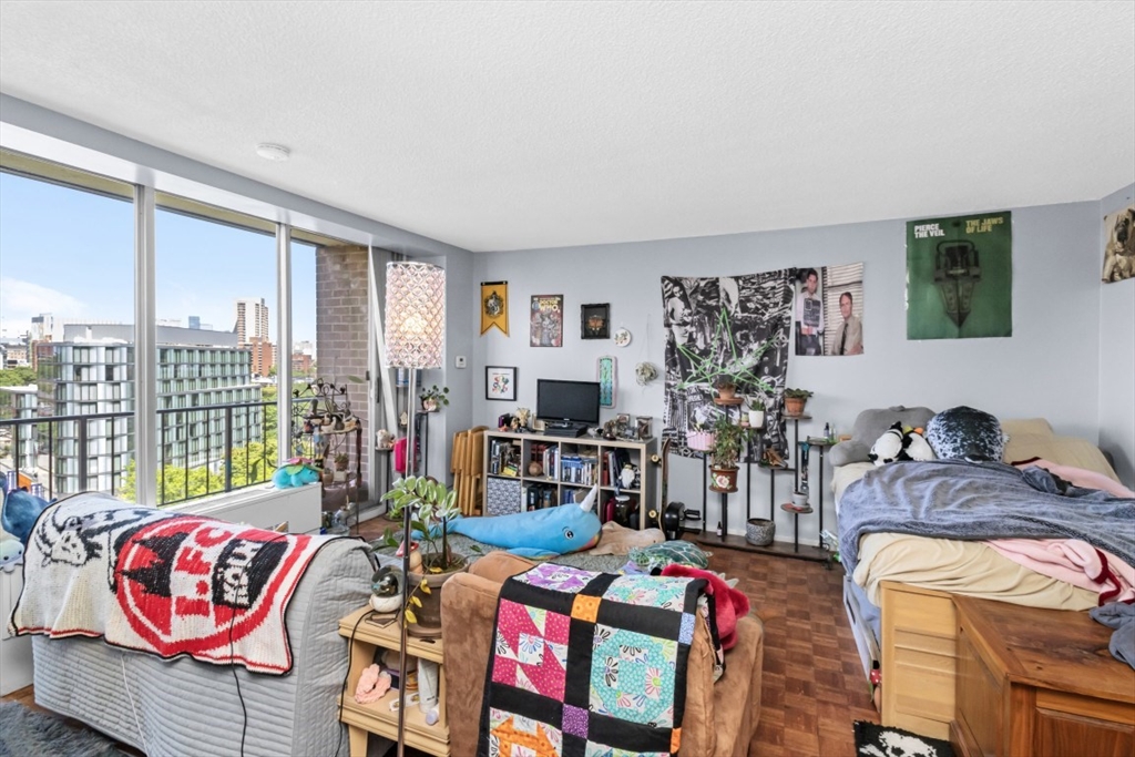44 Washington Street, Unit 1113 Brookline, MA 02445 - Photo 6 of 28