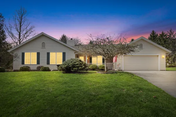 $750,000 | 2132 Penhurst Way, Waukesha, WI 53186