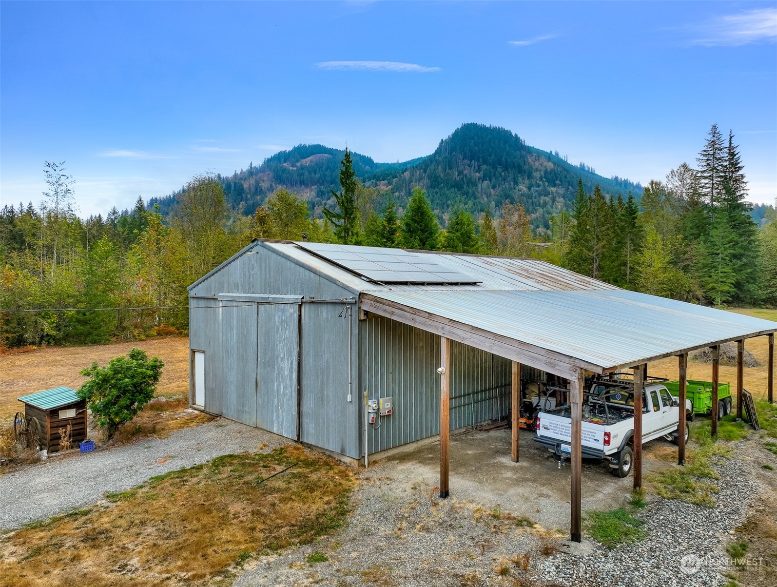 7714 Kendall Road Maple Falls, WA 98266 - Photo 11 of 17 Gallery Image 11