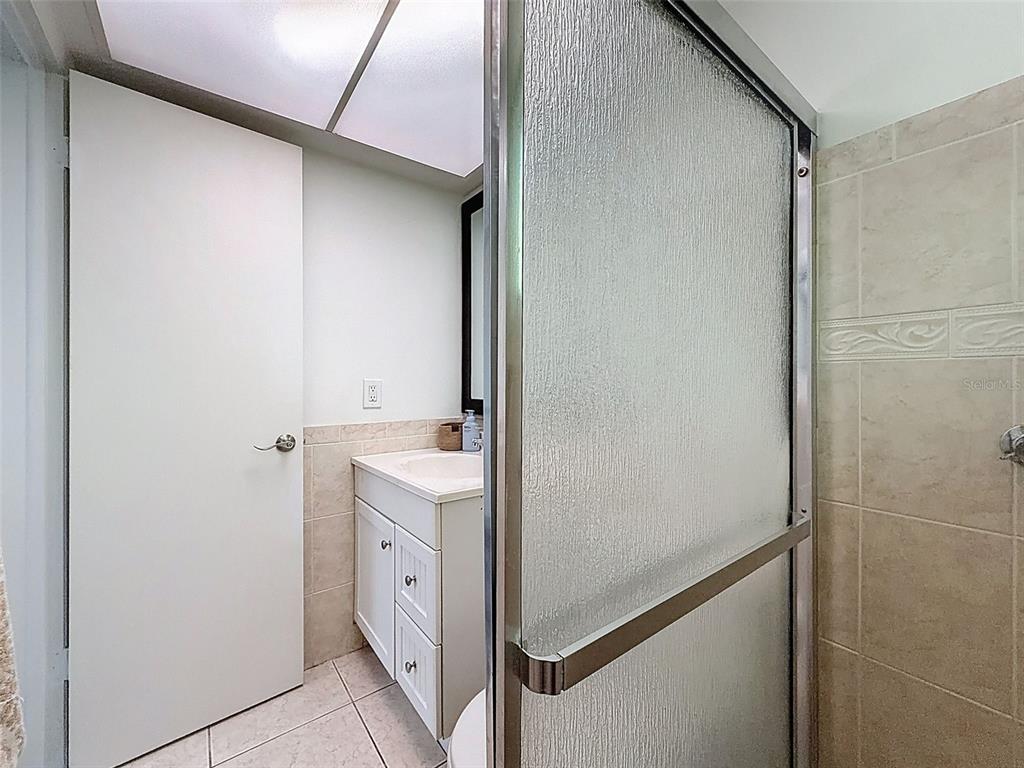 4224 Terrapin Place, Unit 4224 New Port Richey, FL 34652 - Photo 36 of 58 a view of bathroom with dual sinks