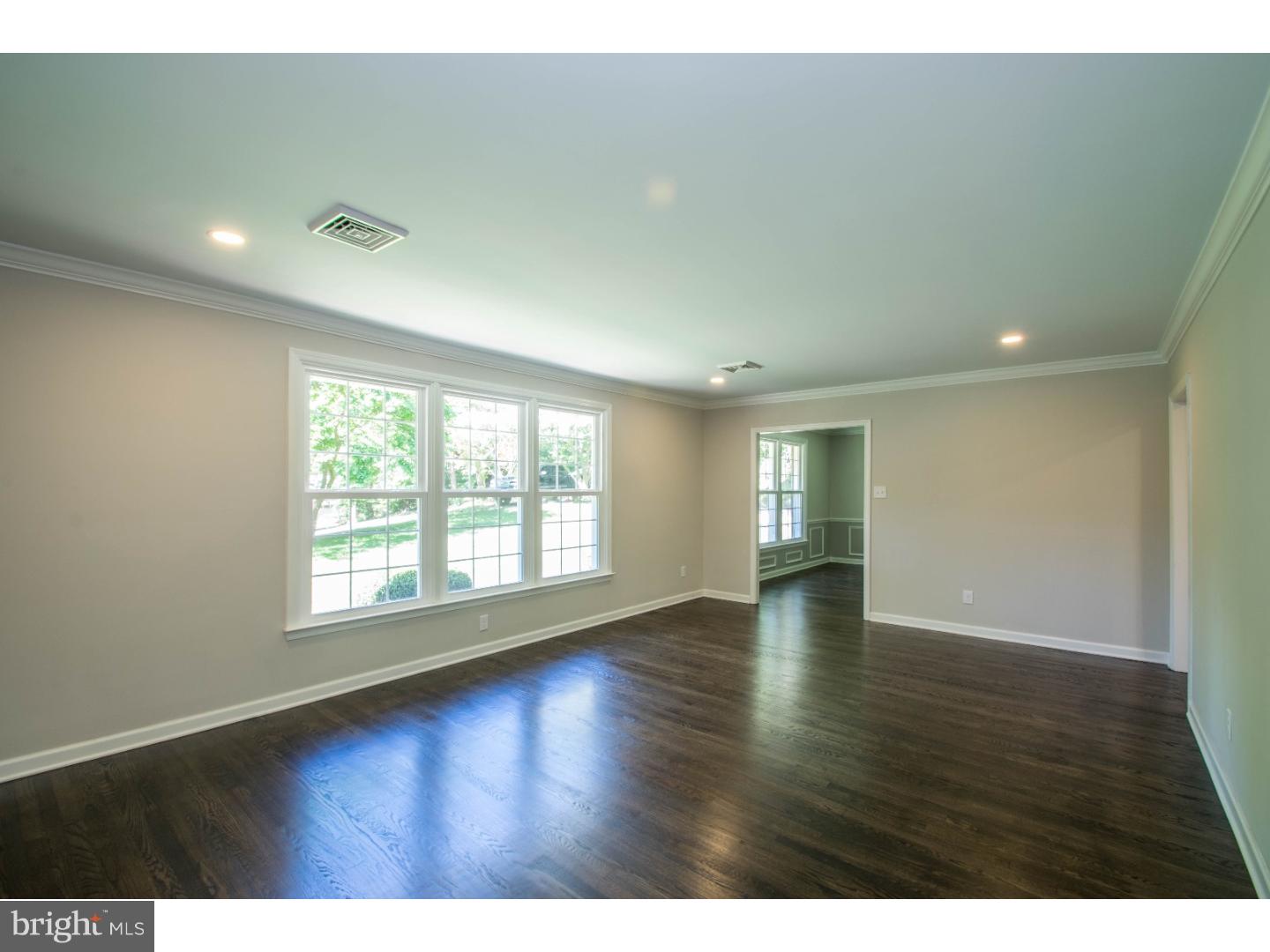 523 Ashland Ridge Road Hockessin, DE 19707 - Photo 10 of 24 Living Room