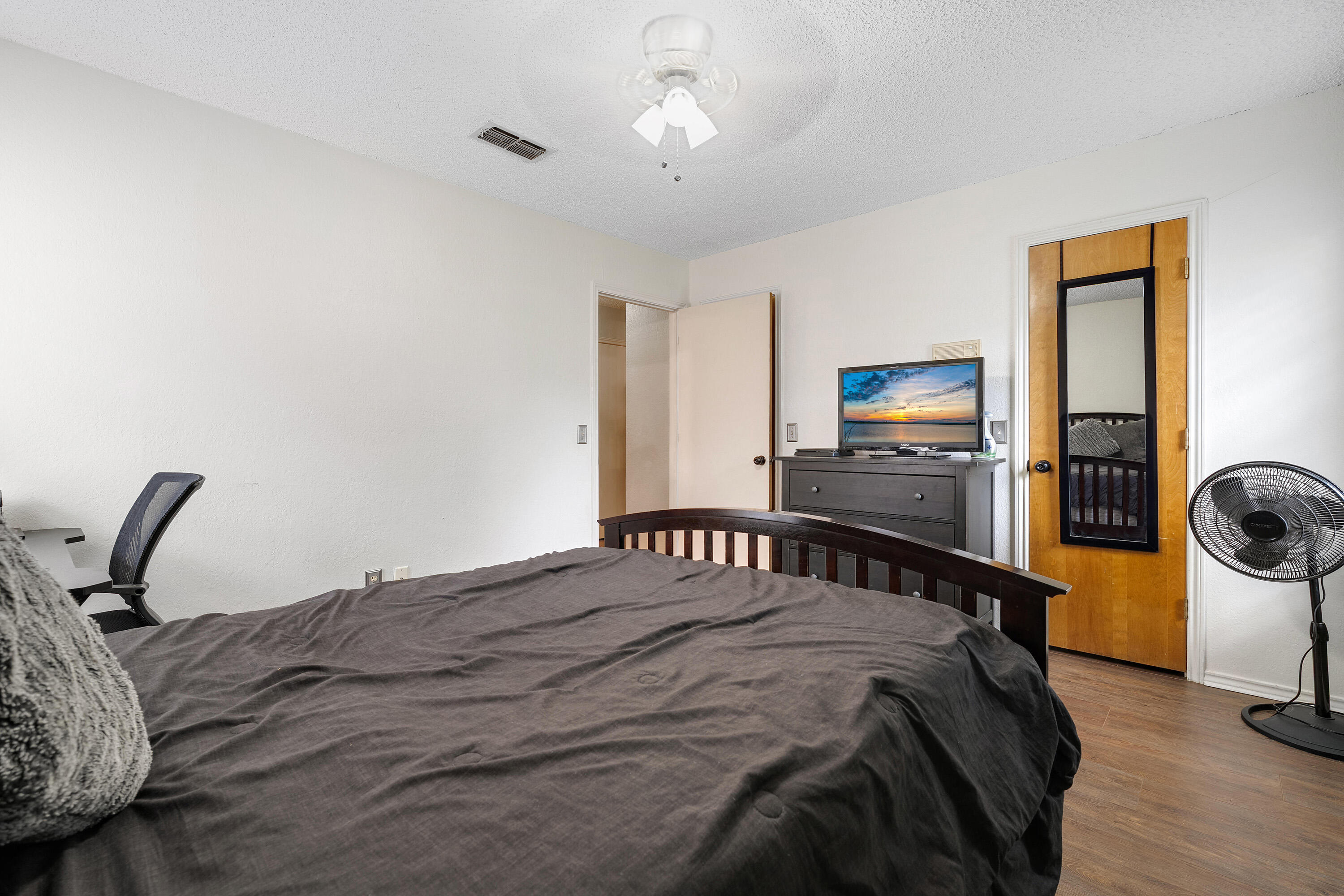 5506 68th Street Lubbock, TX 79424 - Photo 22 of 27 DSC07847-DSC07848