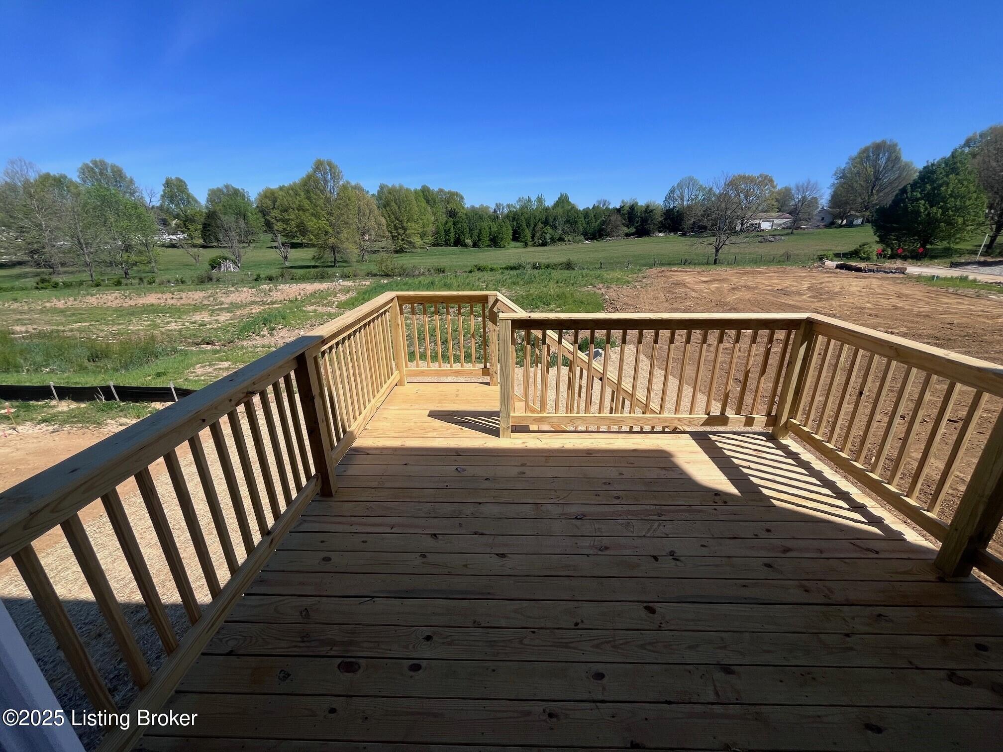 8315 Fairmount Road Louisville, KY 40291 - Photo 25 of 26 Deck