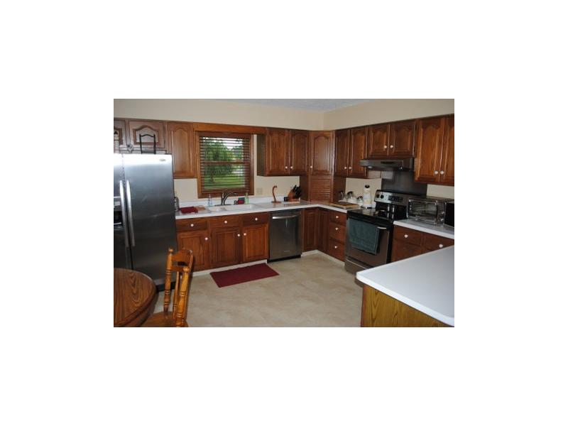 6211 Buck Trail Road Indianapolis, IN 46237 - Photo 13 of 15 Gallery Image 13