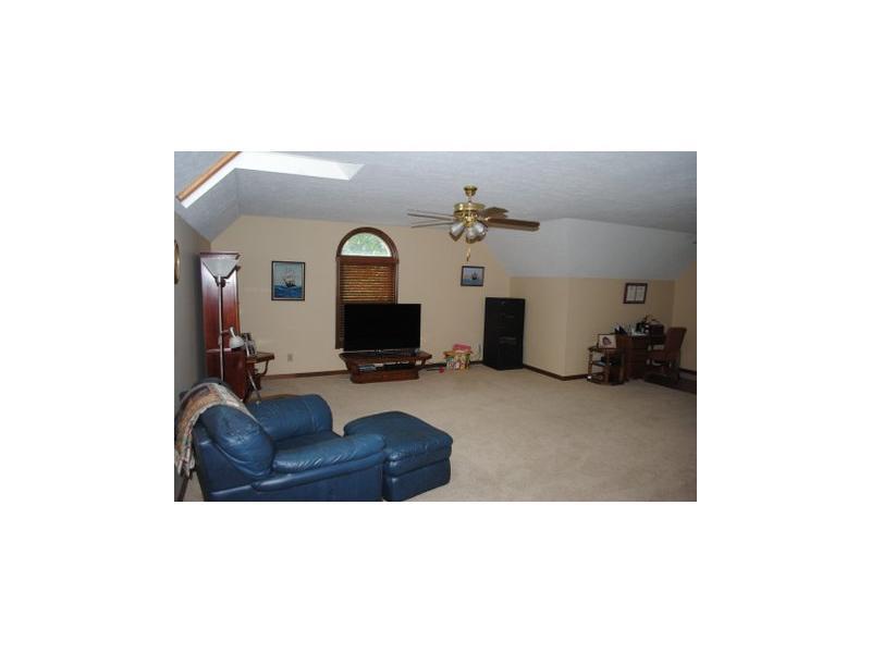6211 Buck Trail Road Indianapolis, IN 46237 - Photo 4 of 15 Gallery Image 4