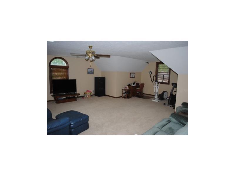 6211 Buck Trail Road Indianapolis, IN 46237 - Photo 5 of 15 Gallery Image 5