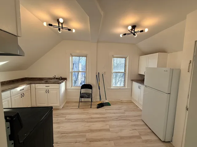 $2,500 | 97 Dean Street, Unit 3, Attleboro, MA 02703