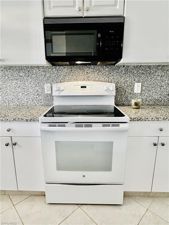 826 Wiggins Pass Road, Unit 302 Naples, FL 34110 - Photo 9 of 20