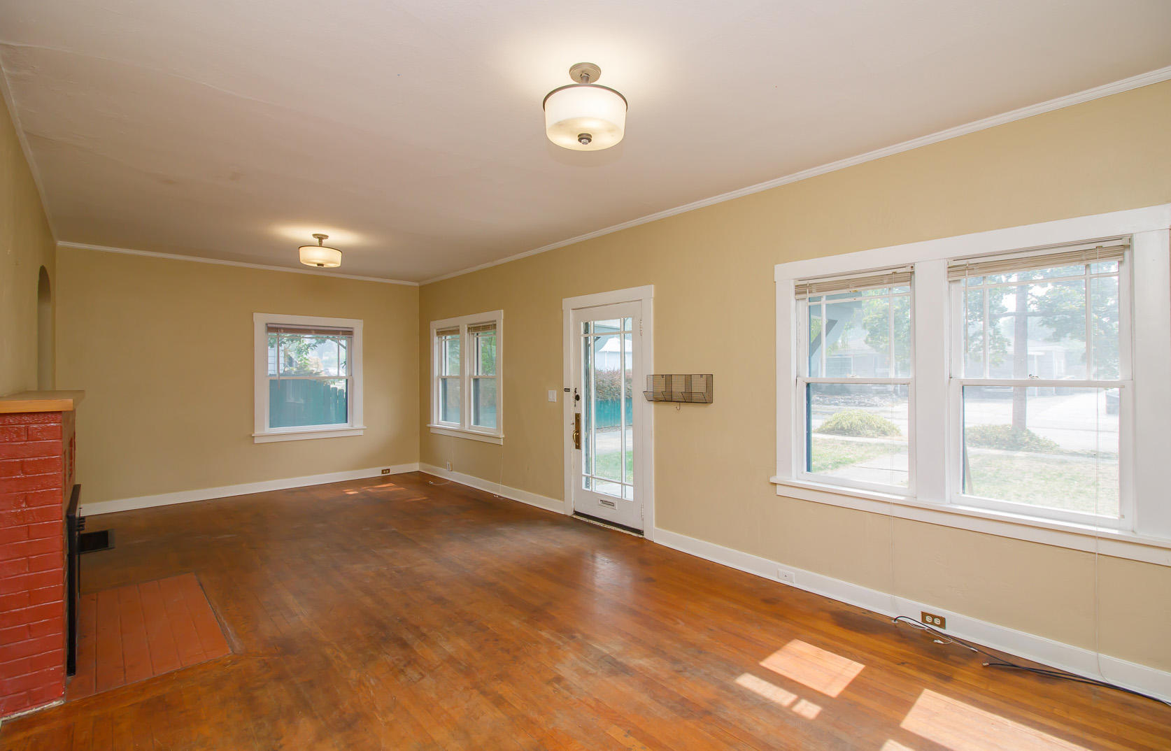 1027 Reddy Avenue Medford, OR 97504 - Photo 4 of 22 3