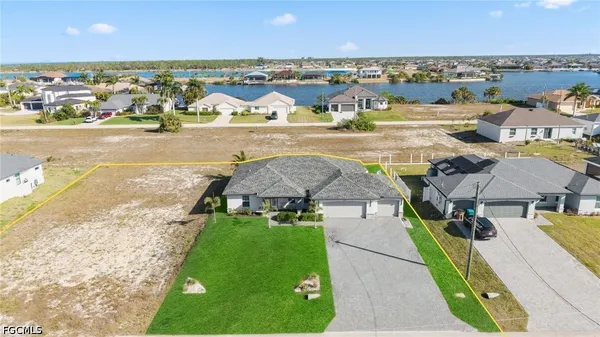 $430,000 | 4317 Northwest 34th Lane, Cape Coral, FL 33993