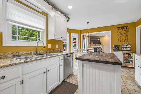 $365,000 | 967 Cindy Jo Court, Clarksville, TN 37040