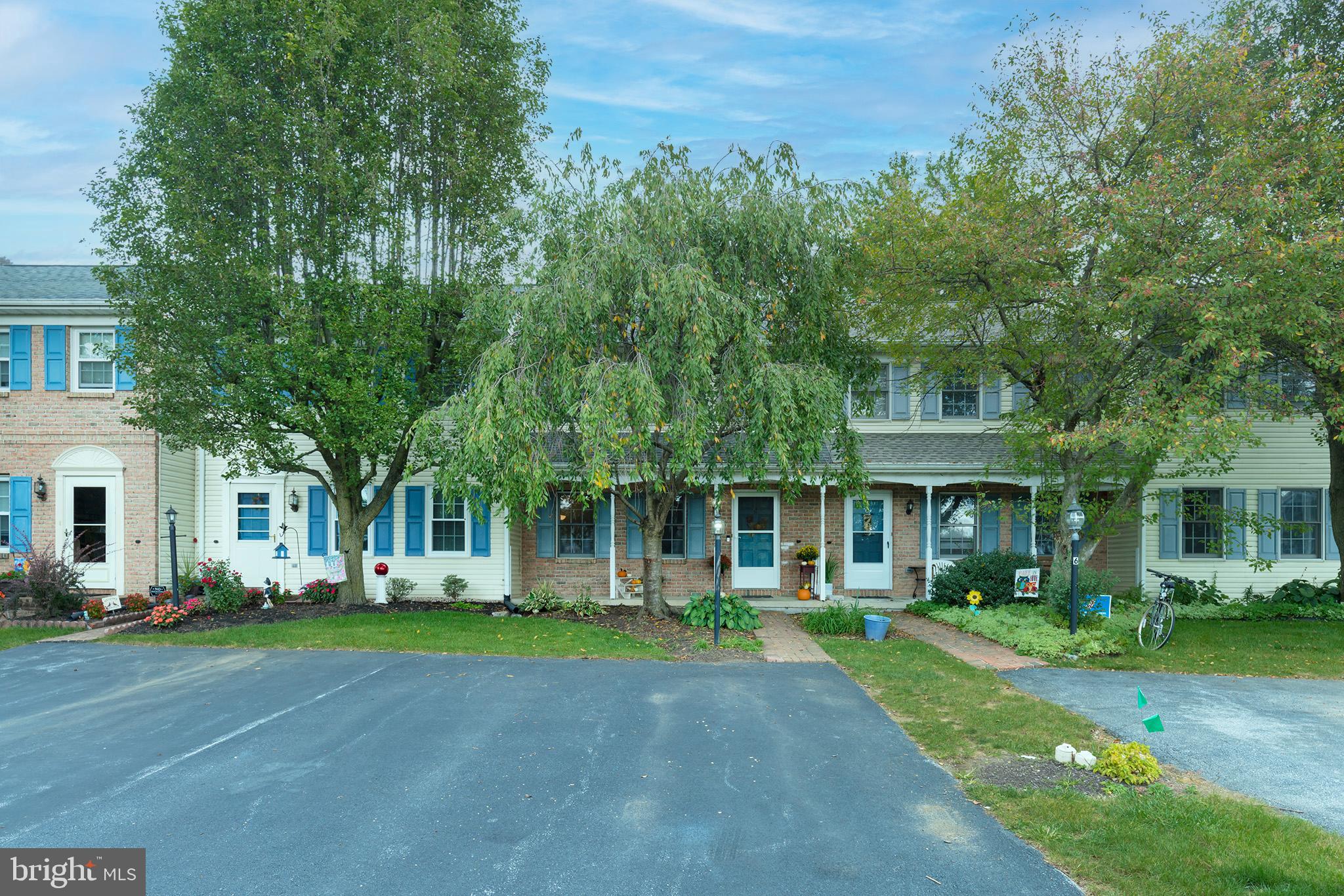 8 Laurie Lane Lititz, PA 17543 - Photo 20 of 20 Off-Street Parking