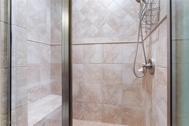 $3,000 | 24 Via Vasari, Unit 204, Henderson, NV 89011