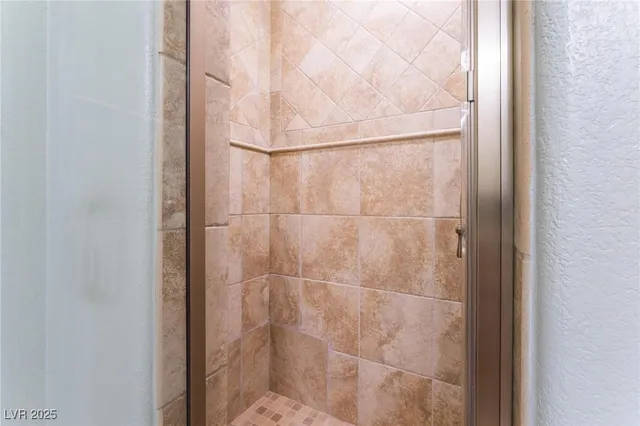 $3,000 | 24 Via Vasari, Unit 204, Henderson, NV 89011