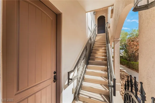 $3,000 | 24 Via Vasari, Unit 204, Henderson, NV 89011