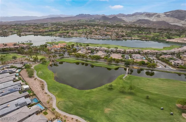 $3,000 | 24 Via Vasari, Unit 204, Henderson, NV 89011