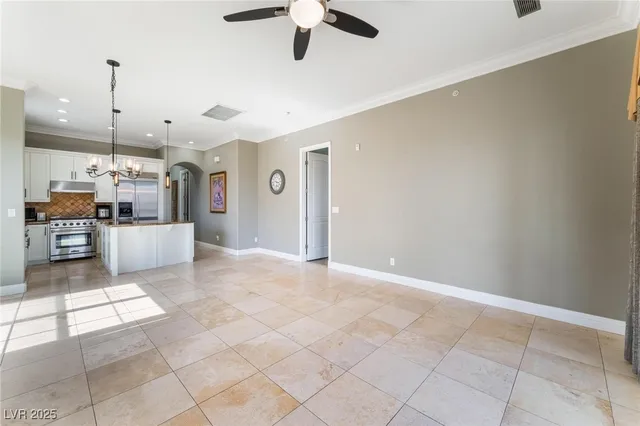 $3,000 | 24 Via Vasari, Unit 204, Henderson, NV 89011