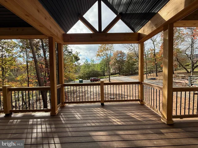 $699,900 | 539 Prado Way, Berkeley Springs, WV 25411