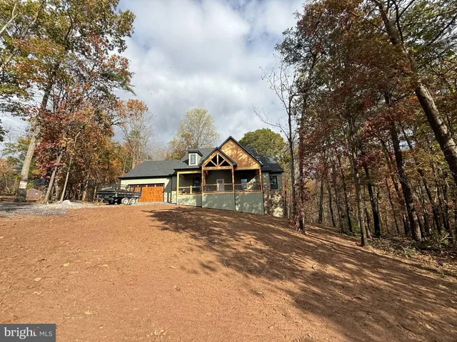 $699,900 | 539 Prado Way, Berkeley Springs, WV 25411