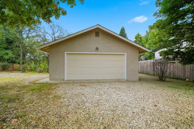 $550,000 | 3261 Misty Glen Drive, Redding, CA 96001