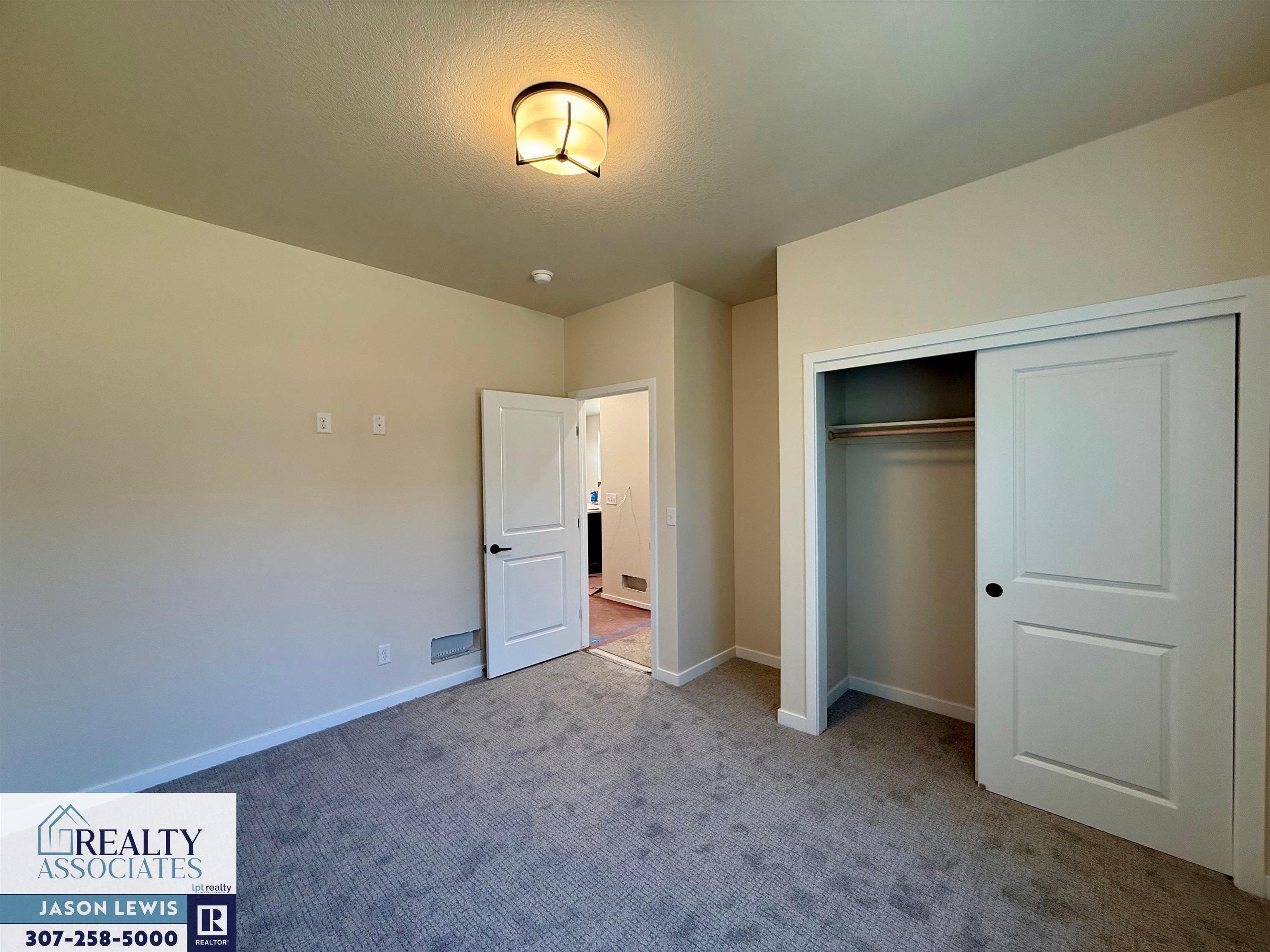 2764 Berkshire Way Casper, WY 82609 - Photo 12 of 18
