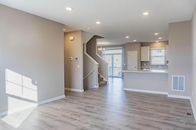 $2,495 | 1619 Windigo Lane, Shakopee, MN 55379