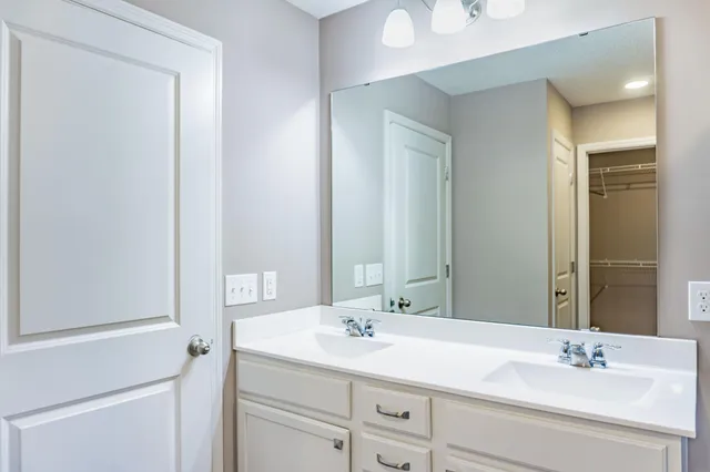 $2,495 | 1619 Windigo Lane, Shakopee, MN 55379