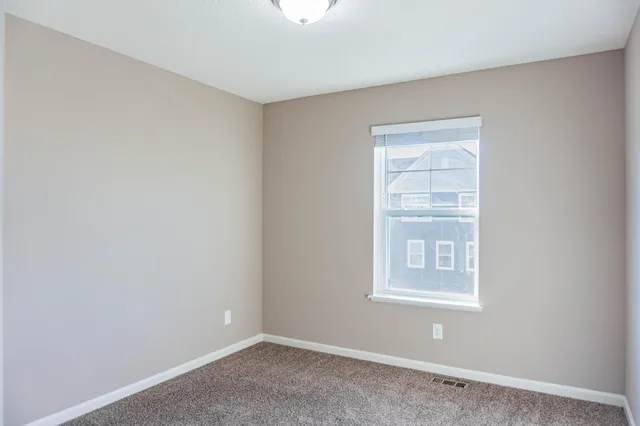 $2,495 | 1619 Windigo Lane, Shakopee, MN 55379