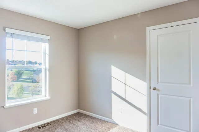 $2,495 | 1619 Windigo Lane, Shakopee, MN 55379