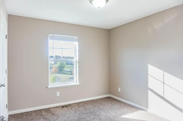 $2,495 | 1619 Windigo Lane, Shakopee, MN 55379