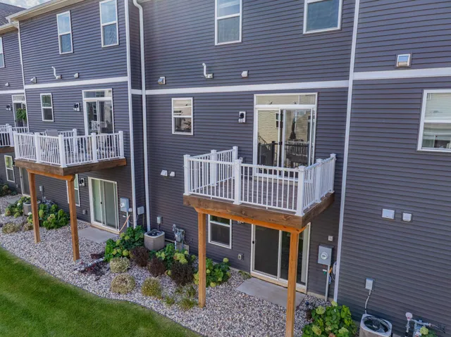 $2,495 | 1619 Windigo Lane, Shakopee, MN 55379