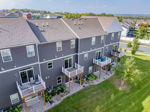 $2,495 | 1619 Windigo Lane, Shakopee, MN 55379