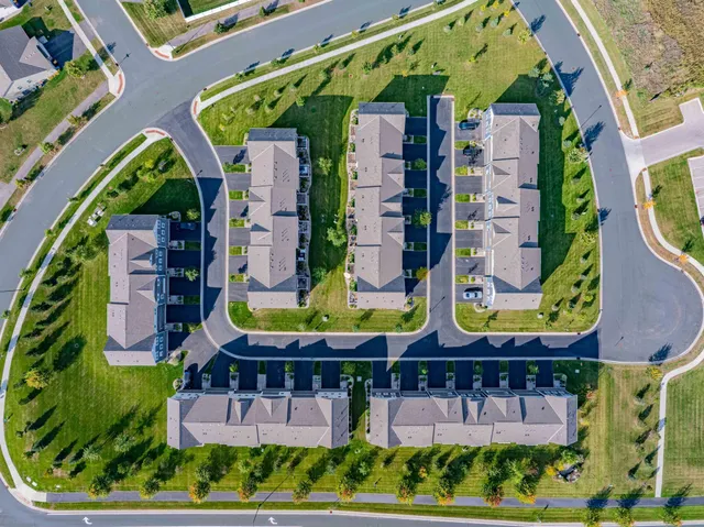 $2,495 | 1619 Windigo Lane, Shakopee, MN 55379